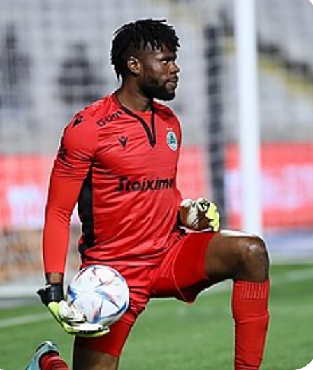 Chelle names Uzoho Super Eagles’ first-choice goalkeeper