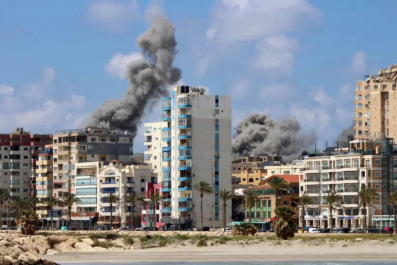 Israel launches deadly strikes on Beirut, sparks panic despite Iran truce